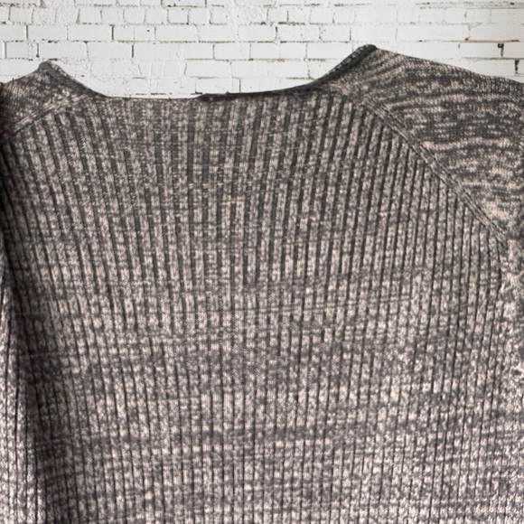 Lululemon Peace Of Mind Wrap - Picture 11 of 16